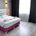 Rio's Kurtkoey Hotel Estambul