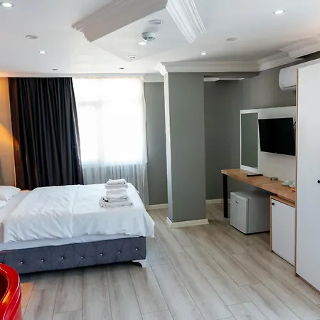 Rio's Kurtkoey Hotell